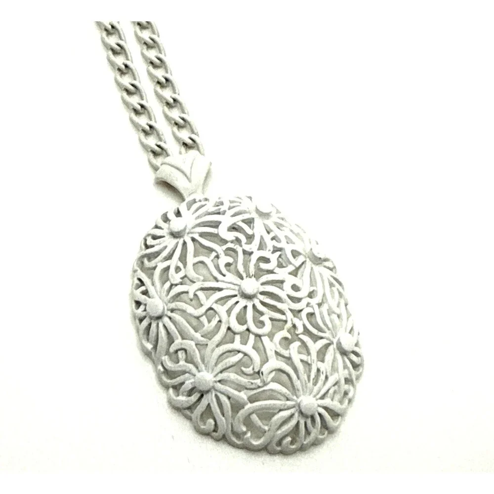 Vintage Monet White Enamel Filigree Pendant Necklace 24